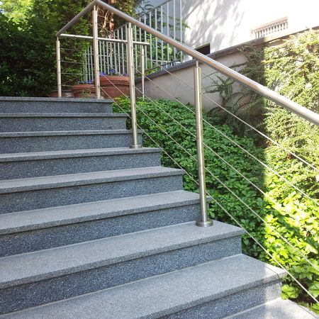 Fliesen & Naturstein - Treppe